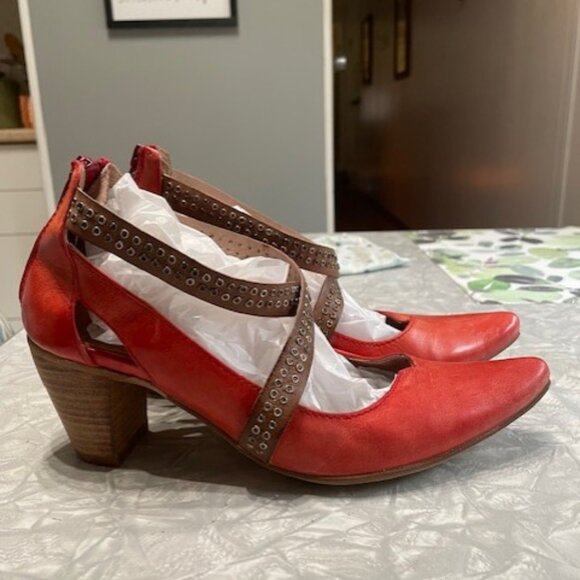 SPIRAL Burnt Orange & Brown Leather Heels Made in Spain. Sz 36 - Picture 3 of 6